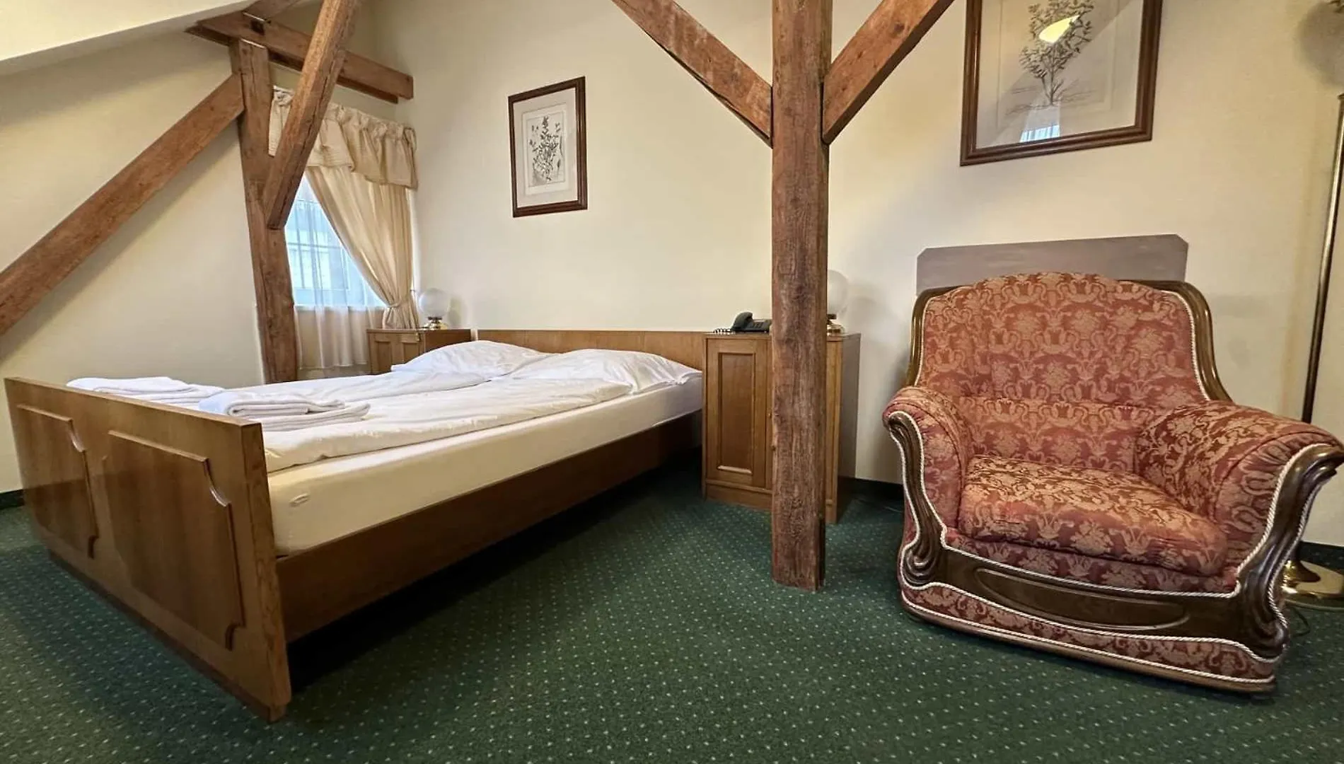 Hotel U Zamecku Cihelny Karlsbad 3*, Karlovy Vary Tjekkiet